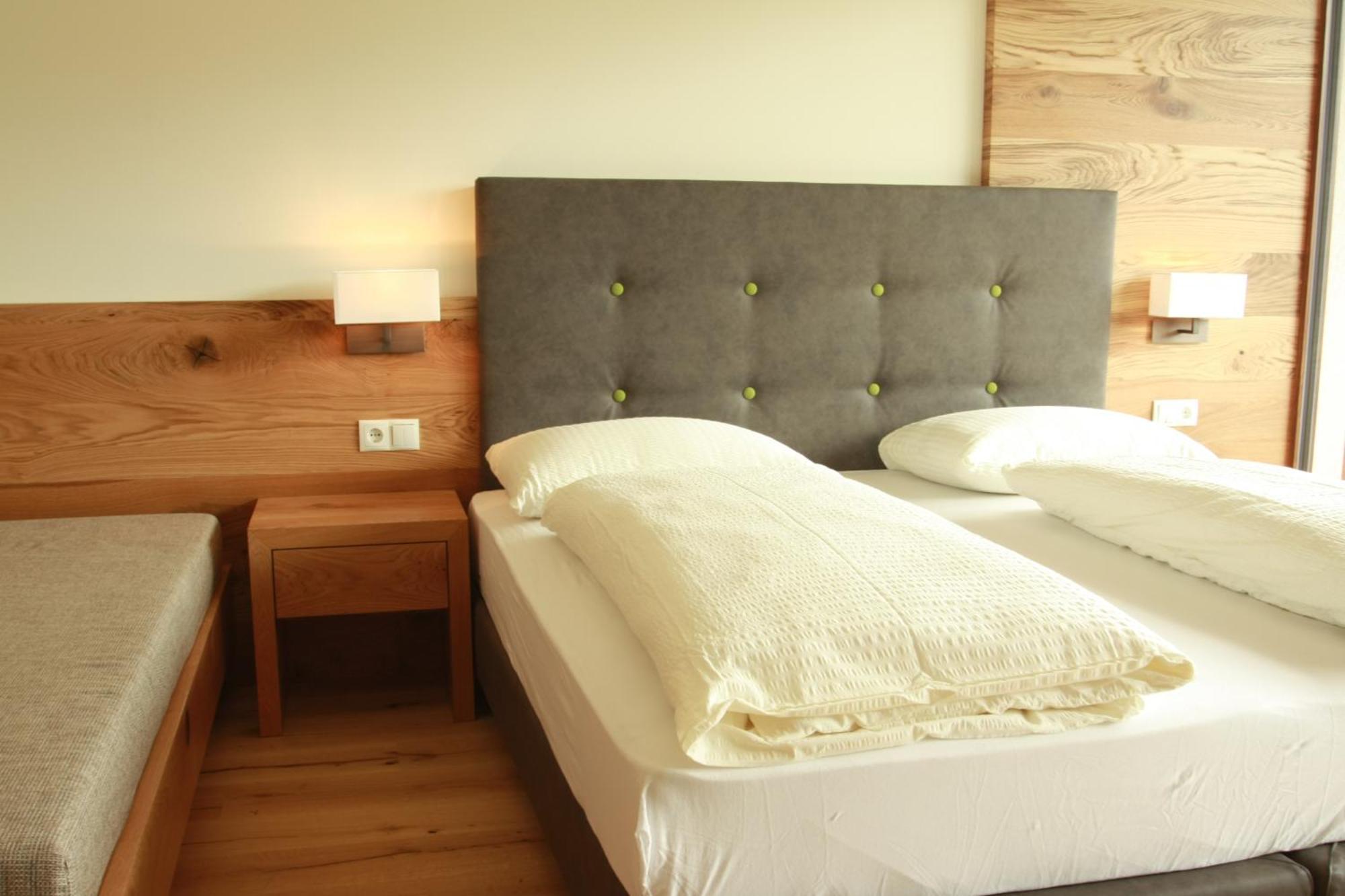 Gasthof Hotel Woehrmaurer Feldthurns Room photo