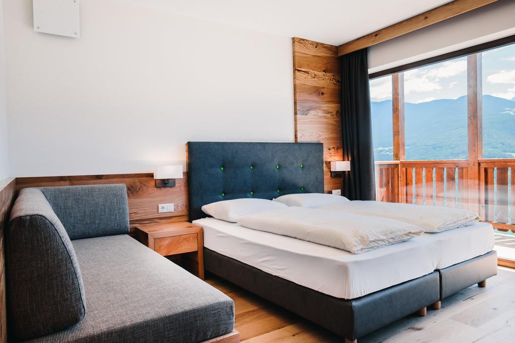 Gasthof Hotel Woehrmaurer Feldthurns Room photo
