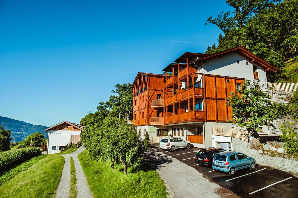 Gasthof Hotel Woehrmaurer Feldthurns Exterior photo